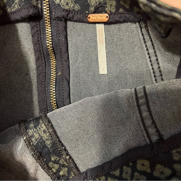 Like new * mini skirt - Picture 5 of 6